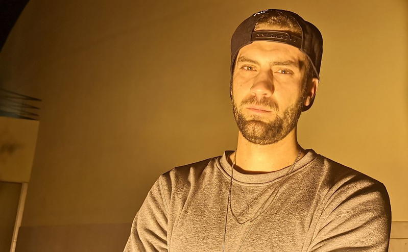 "A música é quase como uma oração para me proteger"