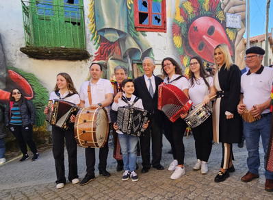 Marcelo inaugura Mural em Podence, fotografia 7 de 32
