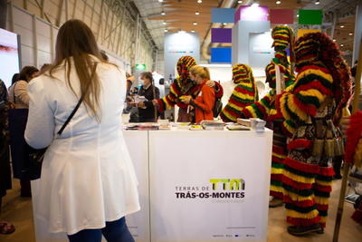 Caretos invadem BTL em Lisboa, fotografia 40 de 57