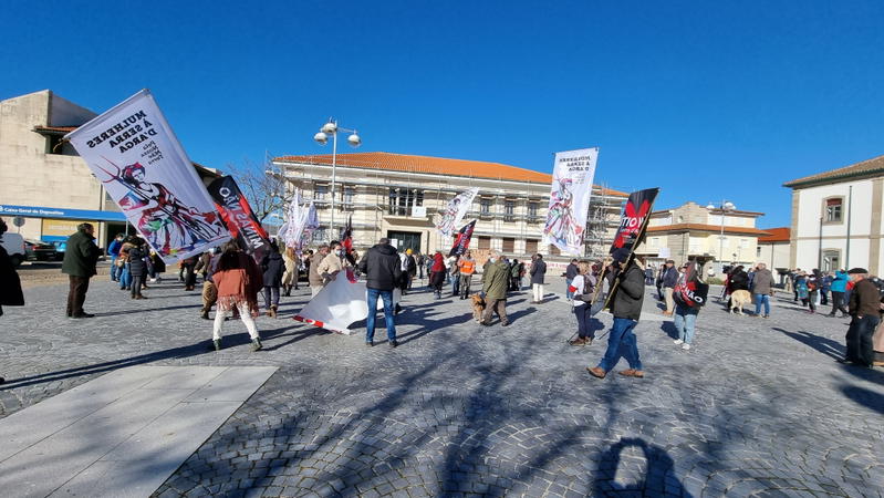 Montalegre manifestou-se na rua contra as minas