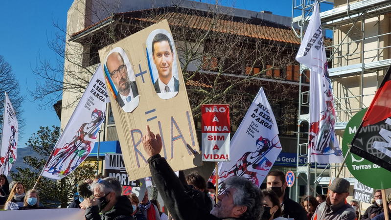 Montalegre manifestou-se na rua contra as minas