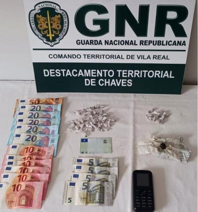 GNR detém homem de 48 anos e apreende mais de 130 doses de droga