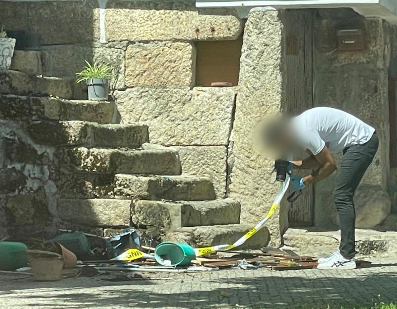 Casa incendiada por fogo posto em Valpaços