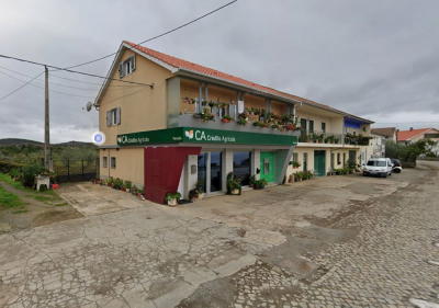 Autarcas contra encerramento parcial de balcão de Crédito Agrícola de Parada em Bragança