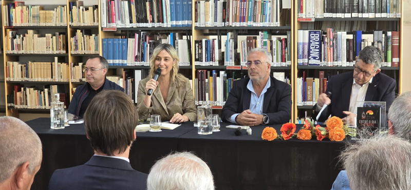 Lançamento do livro “Entre o Dia e a Noite” de Baptista Jerónimo.