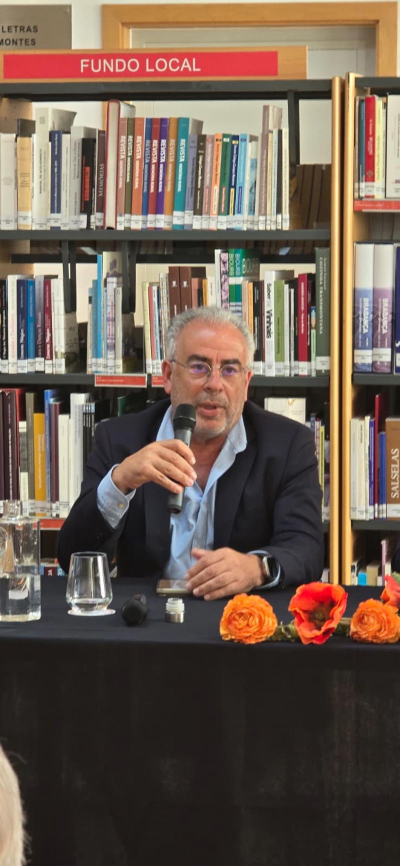Lançamento do livro “Entre o Dia e a Noite” de Baptista Jerónimo.
