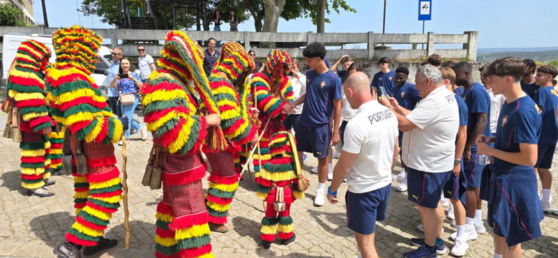 Seleções Sub-16 visitam Podence durante o Torneio de Desenvolvimento da UEFA