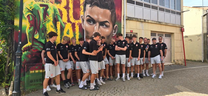 Seleções Sub-16 visitam Podence durante o Torneio de Desenvolvimento da UEFA