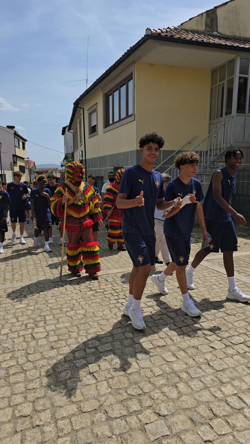 Seleções Sub-16 visitam Podence durante o Torneio de Desenvolvimento da UEFA