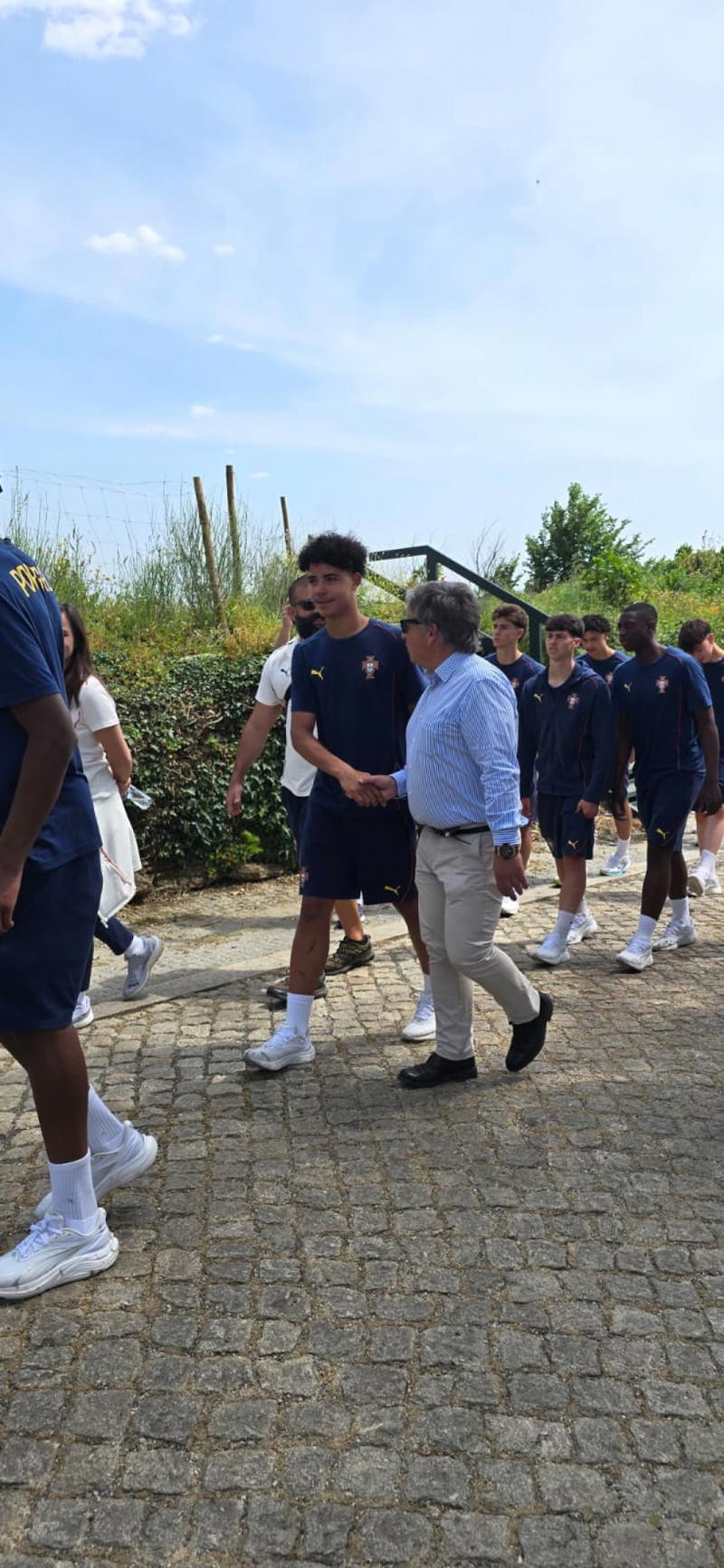 Seleções Sub-16 visitam Podence durante o Torneio de Desenvolvimento da UEFA