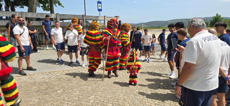 Seleções Sub-16 visitam Podence durante o Torneio de Desenvolvimento da UEFA