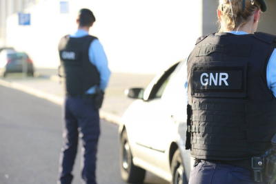 GNR detém dois jovens por suspeita de tráfico de droga em Chaves