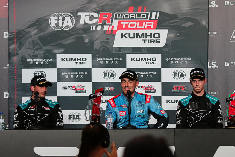 Duelo intenso sorri à Veloso Motorsport