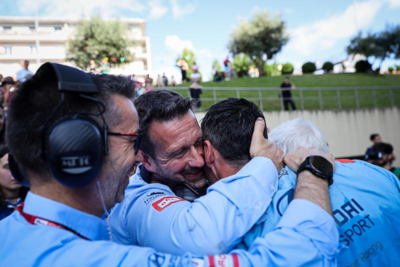 Duelo intenso sorri à Veloso Motorsport