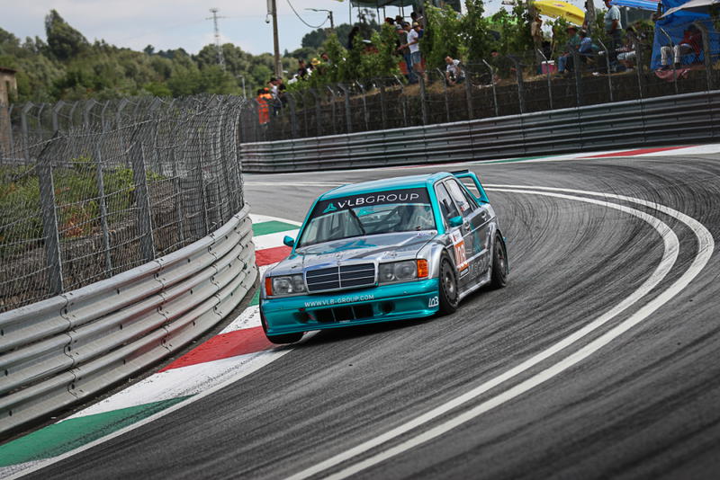 Duelo intenso sorri à Veloso Motorsport