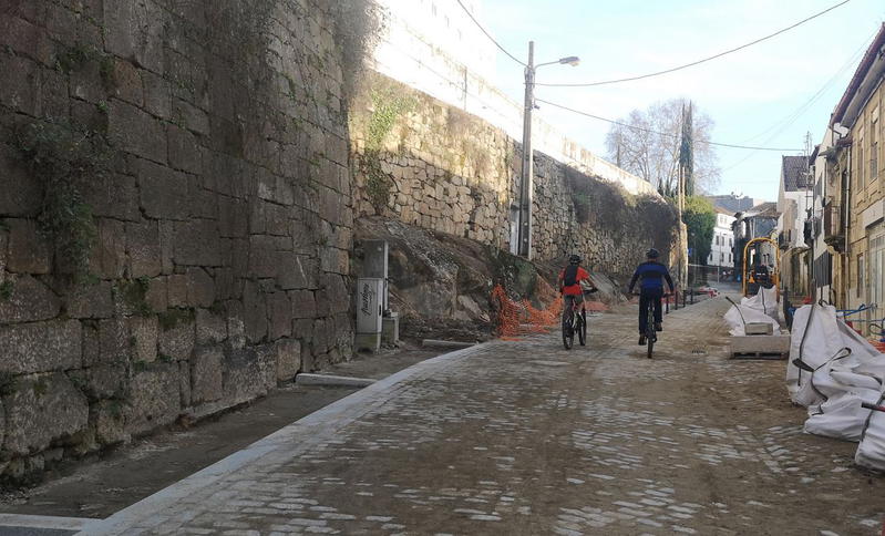 Direção do Património Cultural regista vestígios de arte rupestre em Vila Real