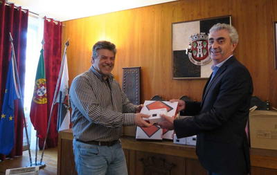 Vinhais investe 20 mil euros em material informático para alunos