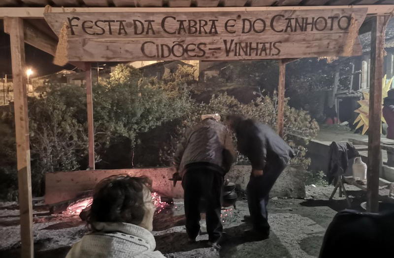 Cidões queima o "cabrão" e explode de alegria e gente 
