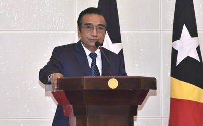 Presidente de Timor-Leste condecora padre português