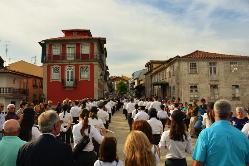 Festividades religiosas levam milhares de fiéis a Chaves
