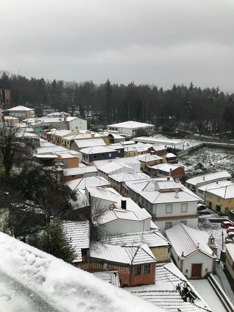 Distrito de Vila Real passa dos incêndios para a neve em poucas horas