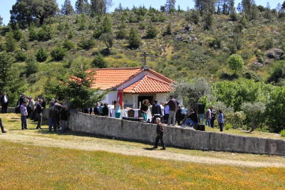 Descoberta de pinturas em igreja de Vale de Porco intriga investigadores