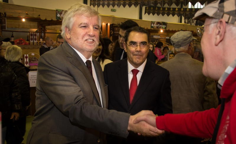 Festa da Castanha é motor da economia vinhaense