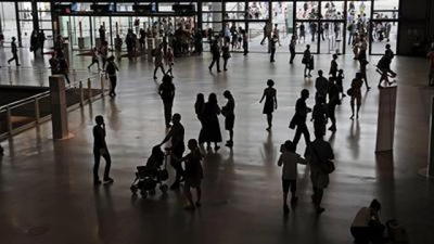 Portugal tem menos crianças e perde mais jovens para a emigração