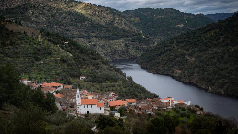 Amieiro recorda como sete colinas e fogueiras protegeram aldeia da pneumónica